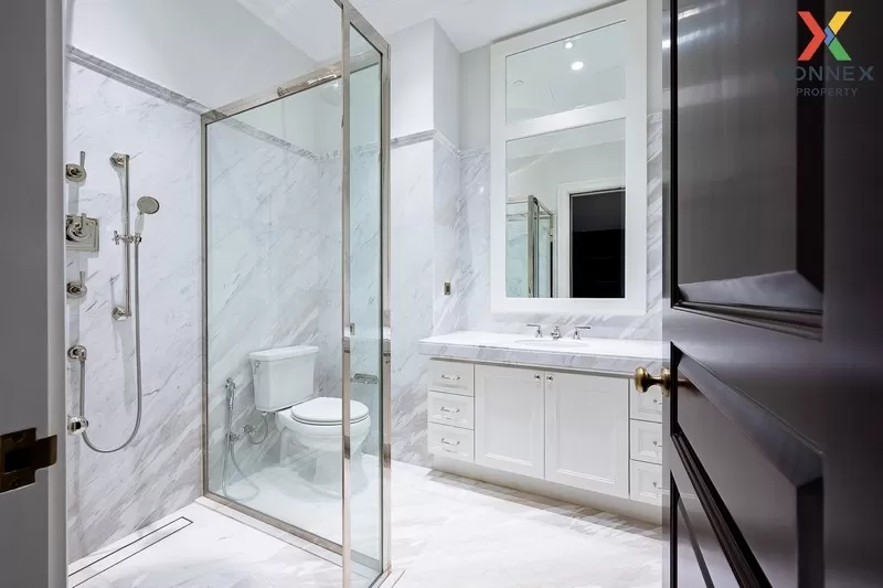 FOR RENT condo , 98 Wireless , high floor , BTS-Phloen Chit , Lum